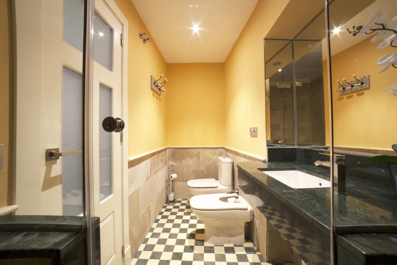 Alohamundi Quevedo Apartment เซบีญา ภายนอก รูปภาพ
