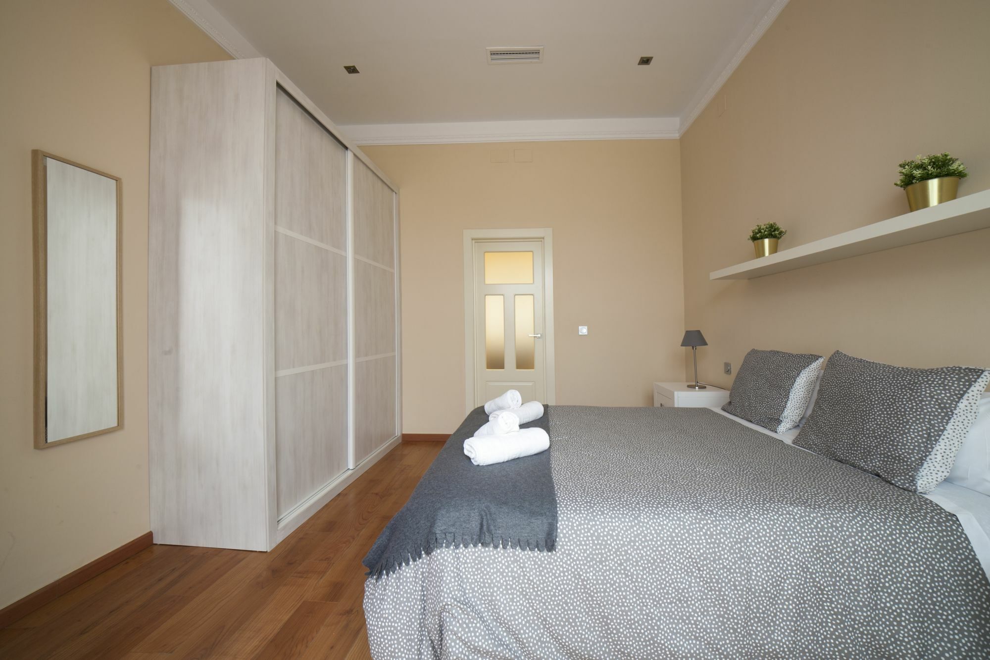 Alohamundi Quevedo Apartment เซบีญา ภายนอก รูปภาพ